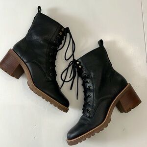 CROWN VINTAGE | 9.5 | Pebbled Leather | LIKE NEW!